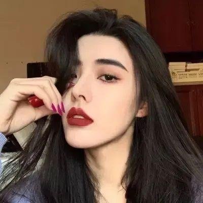 飞女黛丝 在线观看